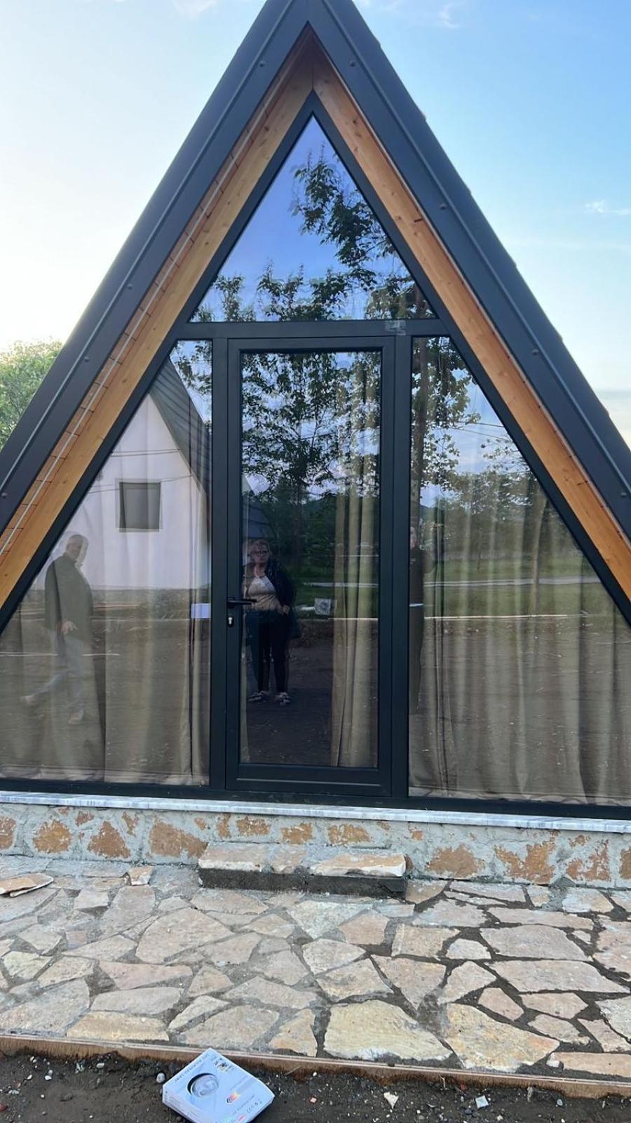 Windmill Shkodra Villa'S & Gesthouse エクステリア 写真