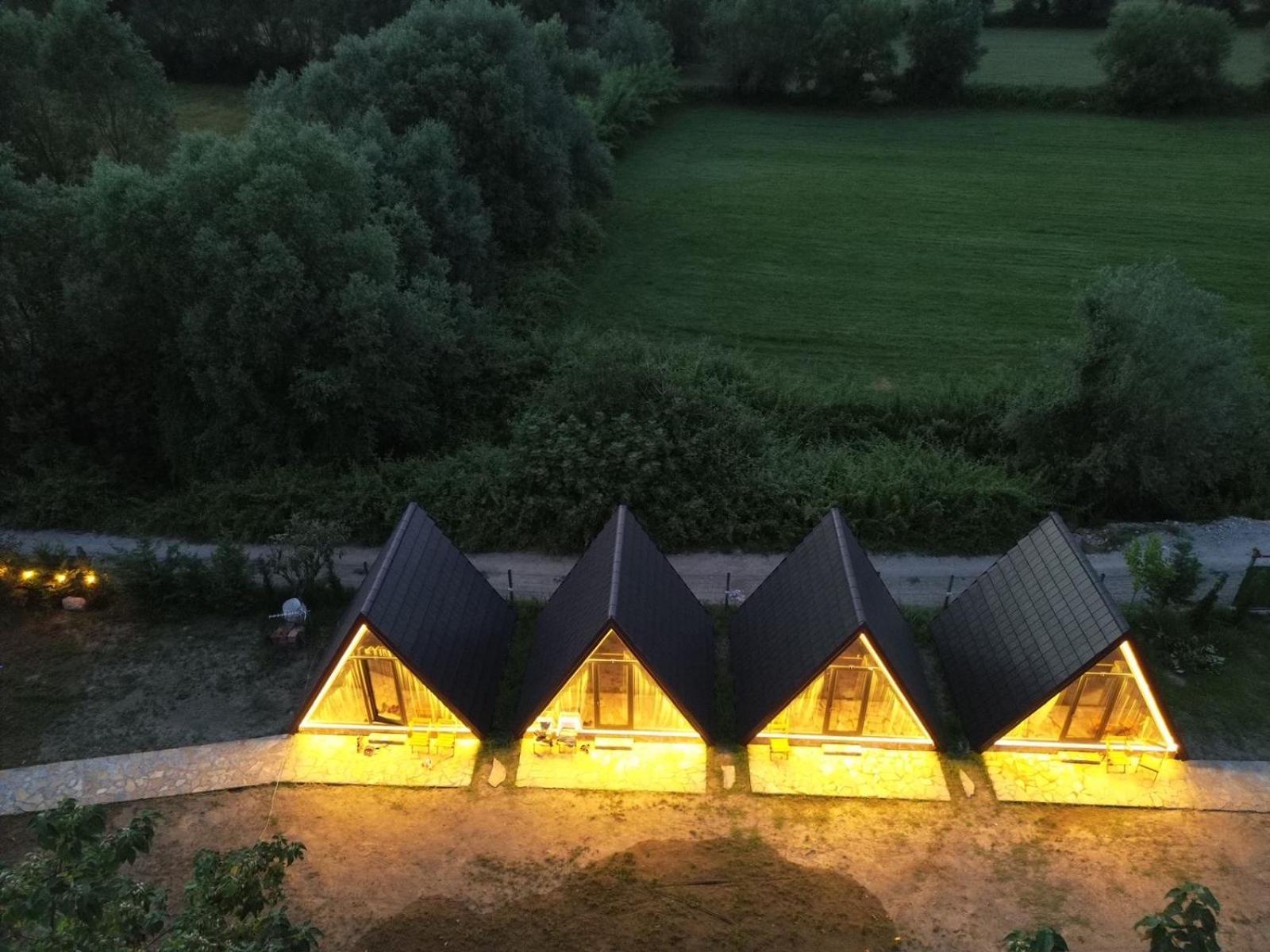 Windmill Shkodra Villa'S & Gesthouse エクステリア 写真